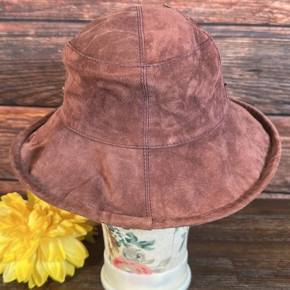 Helen Kaminski Blush Water Resistant Calf Suede Bucket Hat! In Great Condition!